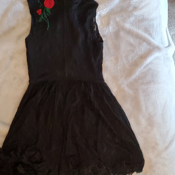 Black lace overlay Spin Doctor dress - Picture 2 of 5